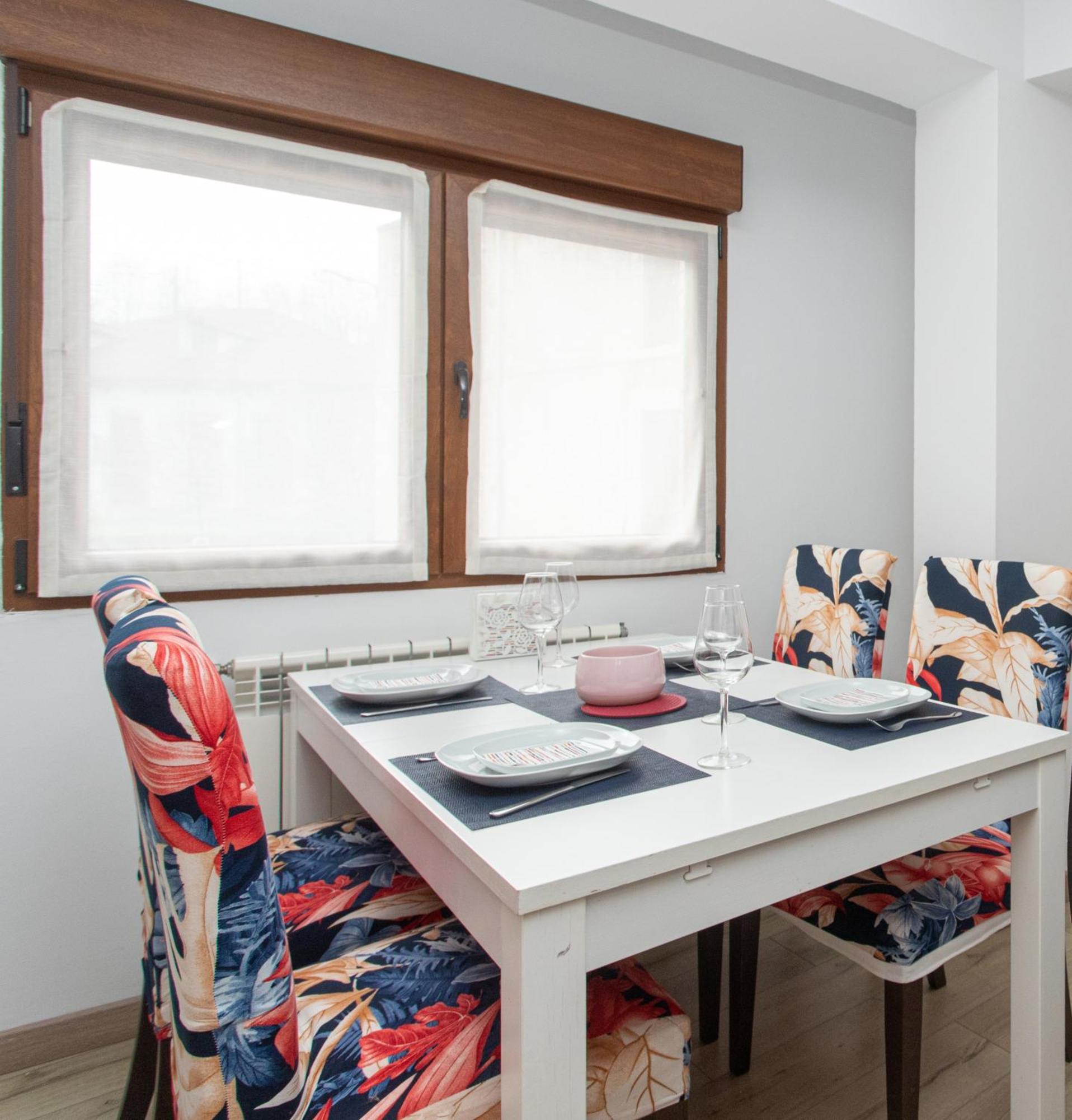 Onís La Plaza De Cangas Apartamento Turistico מראה חיצוני תמונה